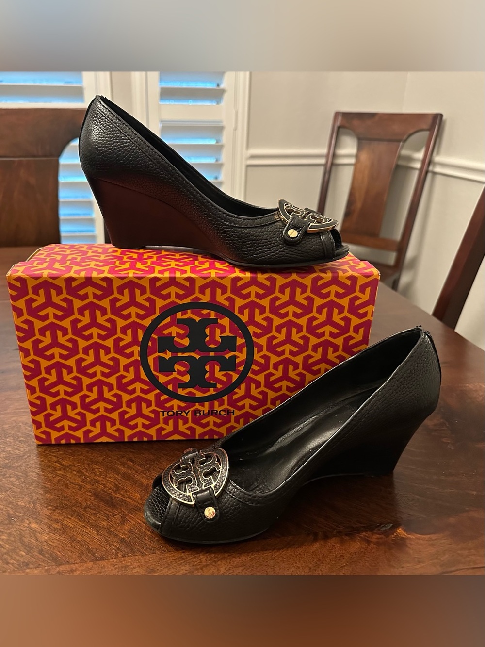 Tory Burch Amanda Open Toe Wedges Size 8